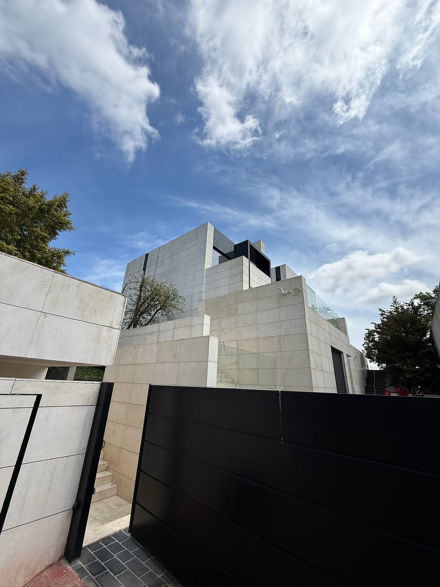 Treballs verticals per a habitatge unifamiliar sense muntatge de bastida